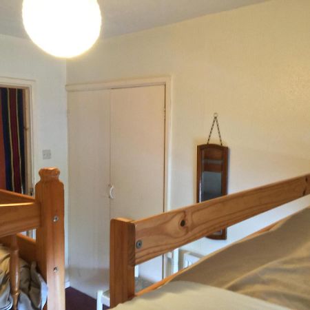 Pantyrathro International Hostel Кармартън Екстериор снимка