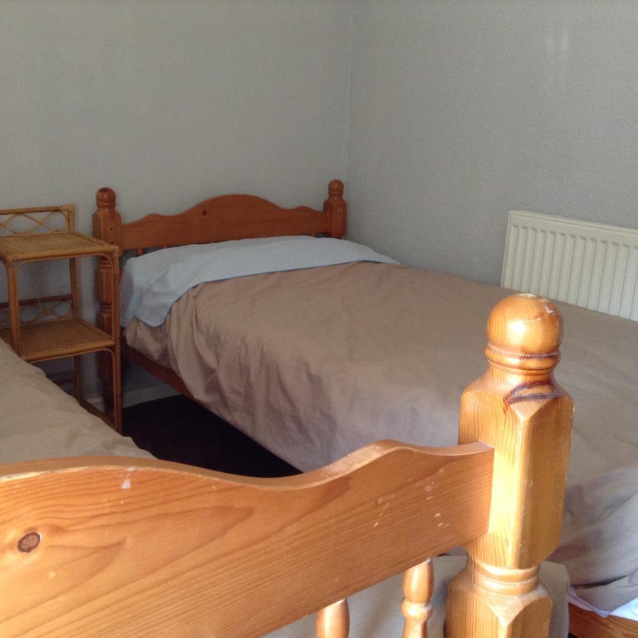 Pantyrathro International Hostel Кармартън Екстериор снимка